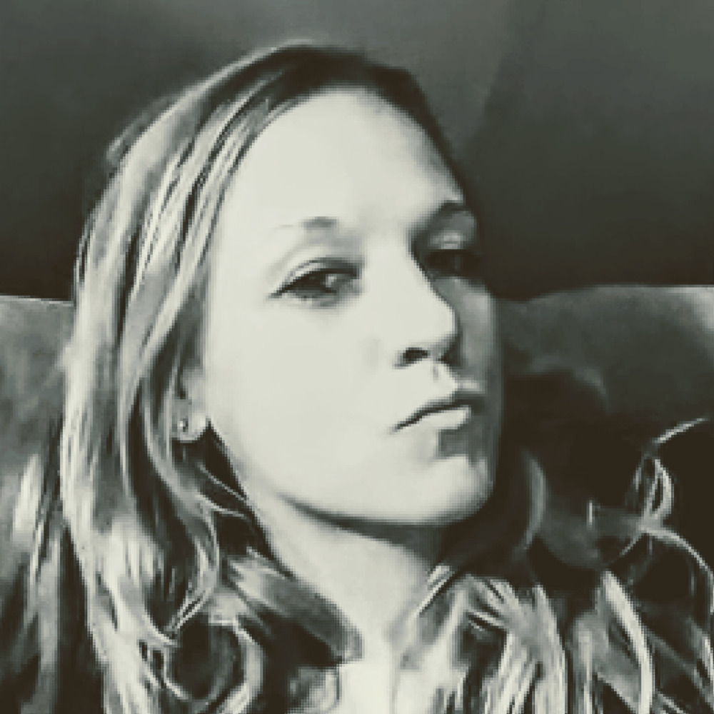 Meet your Posher, Ashly